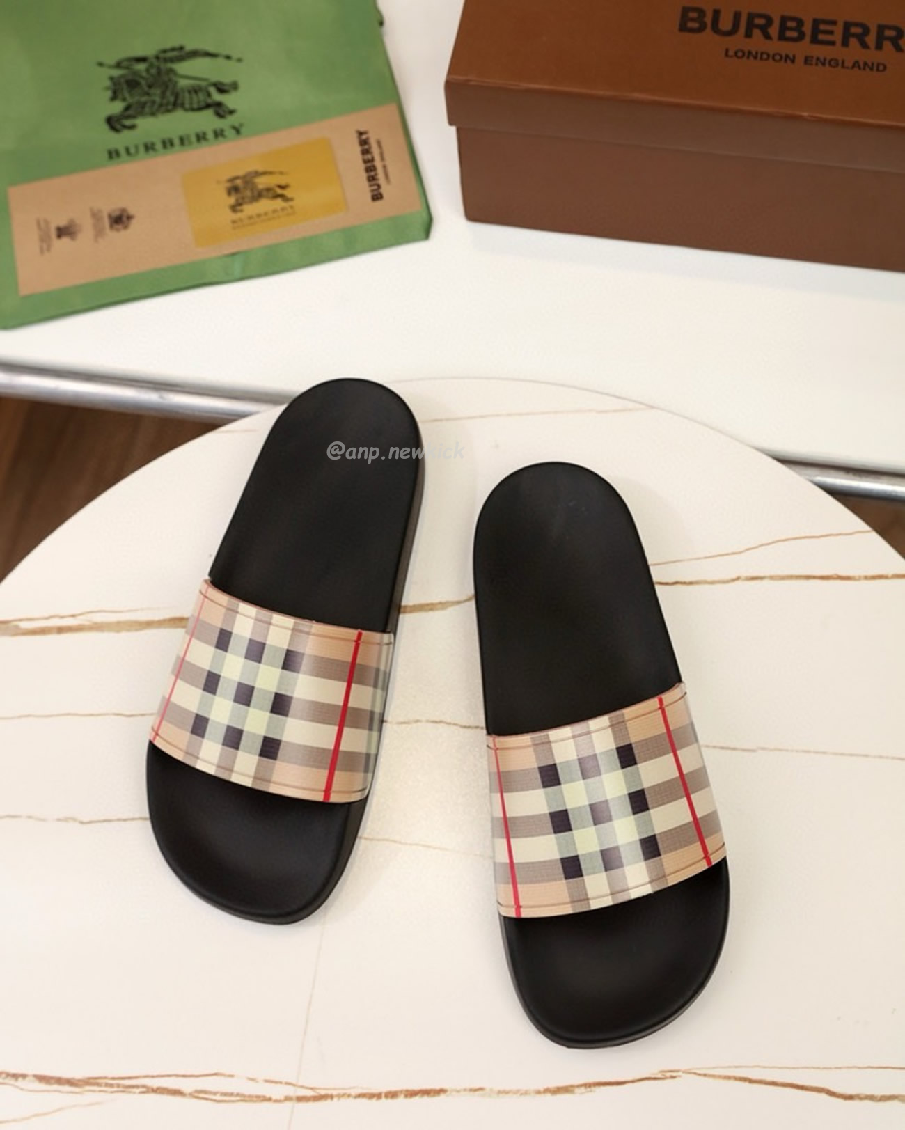 Burberry Vintage Check Slides Beige (2) - newkick.vip